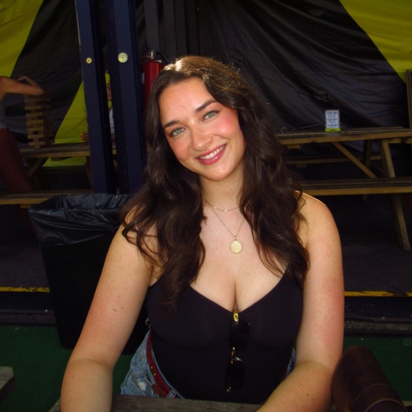 Meet your Posher, Lily - Picture 1 of 1